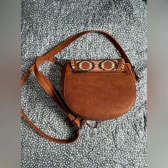 Wrangler Brown & Tan Aztec Crossbody Bag - Picture 7 of 7